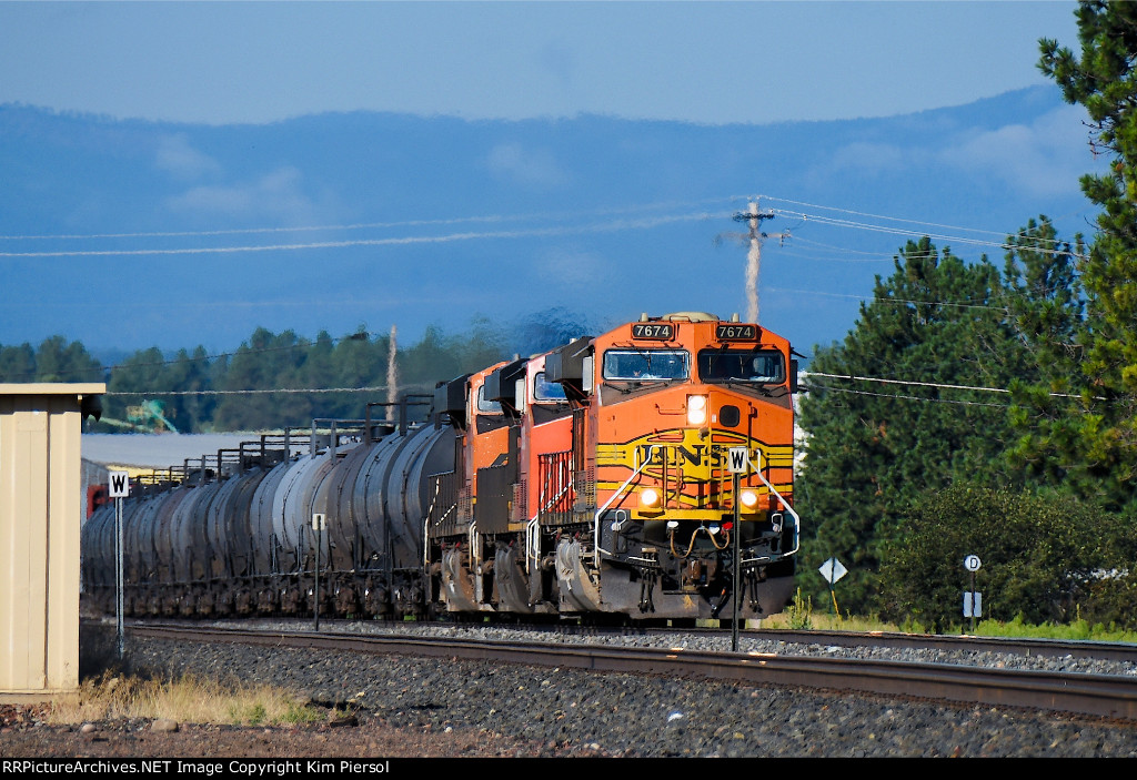 BNSF 7674